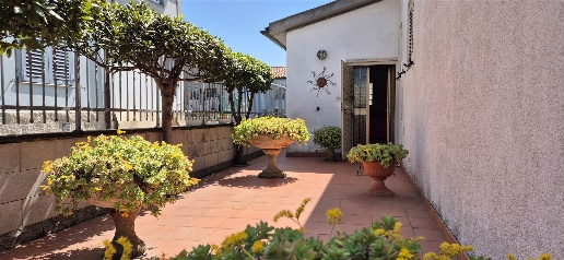 Foto Case semi ndipendenti in Viale dei Garibaldini  73b, Grosseto di 61 m²