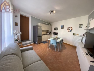 Foto Appartamento in via mazzini, Gambolò Centro di 60 m² con 2 locali