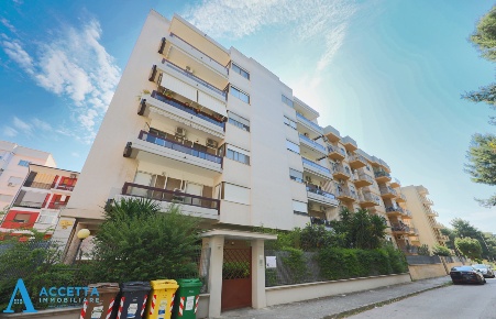 Foto Appartamento in Via Lago Trasimeno 27, Taranto Taranto 2 - Salinella