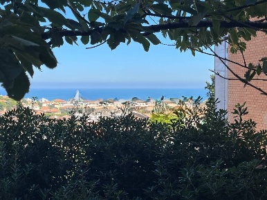 Foto Appartamento in Via Vittorio Veneto, Ancona Cavour di 180 m²