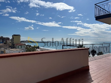 Foto Appartamento a Catanzaro Catanzaro Lido di 90 m² con 4 locali
