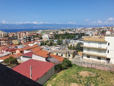 Foto Rustico in Via Saracinello, Reggio di Calabria Ravagnese di 300 m²