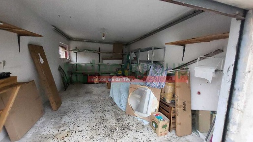 Foto Posti auto in Via delle Ortensie 10, Livorno Ardenza di 20 m²