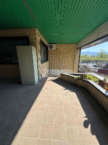 Foto Capannone industriale a La Spezia Le Pianazze di 1300 m² con 20 locali