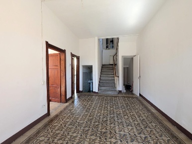 Foto Casa indipendente a Barga Fornaci Di Barga di 176 m² con 8 locali