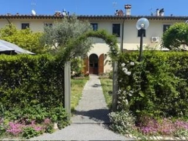 Foto Casa indipendente a Pisa Cisanello - San Biagio di 150 m² con 7 locali