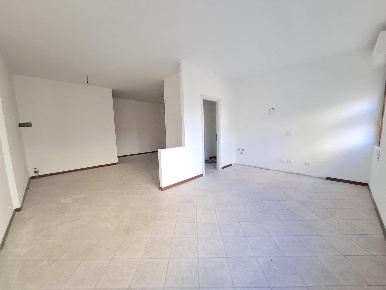 Foto Appartamento a Carrara Avenza di 100 m² con 4 locali in vendita