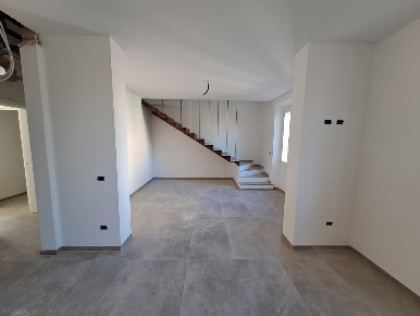 Foto Appartamento a Poggibonsi Centro di 125 m² con 5 locali in vendita