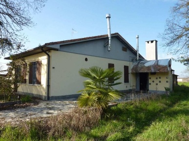 Foto Appartamento a Semiana di 393 m² con 4 locali in vendita