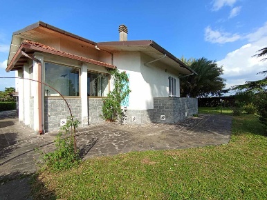 Foto Villa unifamiliare a Pisa Riglione - Oratoio di 194 m² con 6 locali