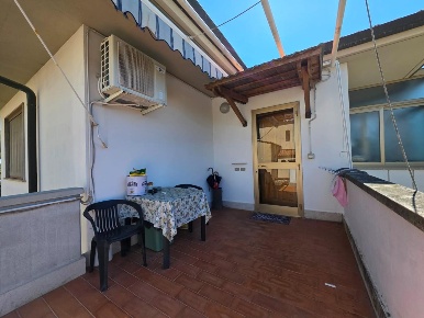 Foto Appartamento a Collesalvetti Centro di 125 m² con 6 locali in vendita