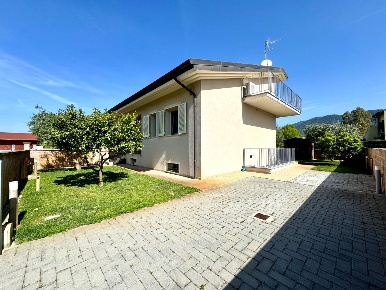 Foto Villa a schiera a San Giuliano Terme Le Maggiola, Gello di 140 m²