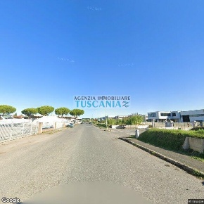 Foto Capannone industriale a Cecina Cecina Centro di 240 m² con 2 locali