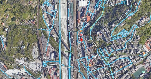 Foto Negozio in Vico Viani 5R, Genova Rivarolo di 33 m² con 1 locali