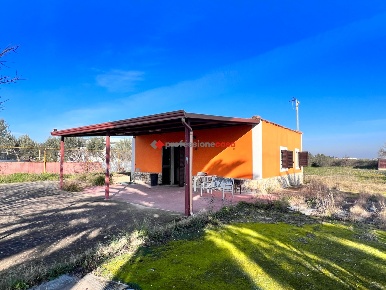 Foto Casa indipendente in Via Ascoli - contrada Fungo s.n.c, Foggia