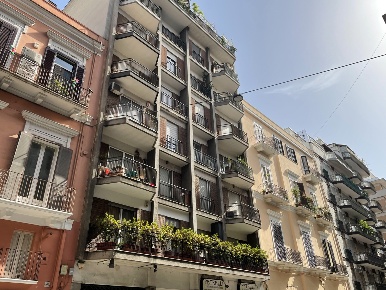 Foto Appartamento in Via Nicolai 105, Bari Murat di 95 m² con 4 locali