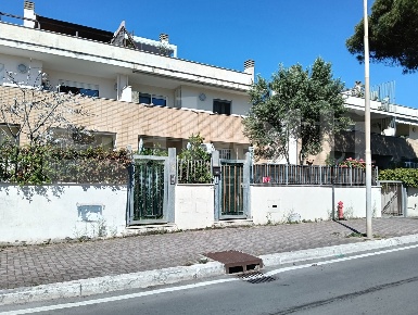 Foto Appartamento in Via Tito Livio 25, Anzio Anzio Due di 70 m² in vendita