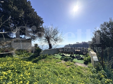 Foto Attico in Via Vittorio Emanuele 00, Procida di 100 m² con 4 locali