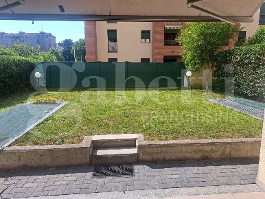 Foto Appartamento in Largo Luigi Eriano 16, Rozzano Centro di 101 m²
