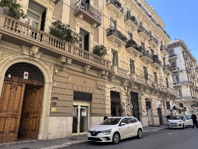 Foto Negozio in Via Imbriani 41, Bari Umbertina - Madonnella di 50 m²