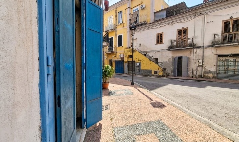 Foto Negozio in Piazza Andrea Amabile snc, Castel San Giorgio Centro