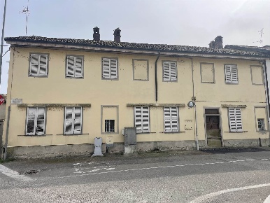 Foto Casa indipendente a Mede di 311 m² con 6 locali in vendita