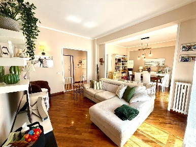 Foto Appartamento a Firenze Novoli di 120 m² con 5 locali in vendita