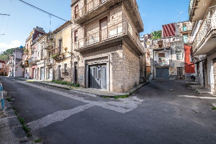 Foto Appartamento in Via Gioachino Rossini  104, Lentini di 80 m²