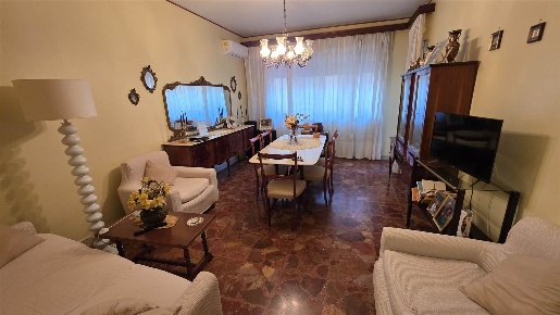 Foto Appartamento a Augusta Centro di 106 m² con 4 locali in vendita