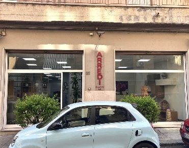 Foto Negozio in via monfenera  14, Palermo Oreto - Perez di 170 m²