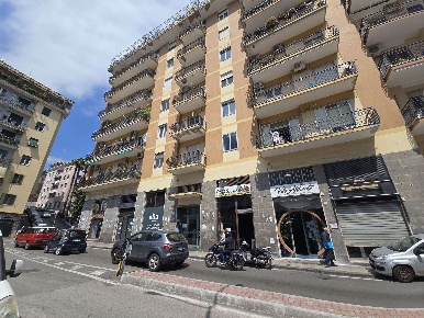 Foto Appartamento in Piazza Pasquale Naddeo  4, Salerno Carmine di 85 m²