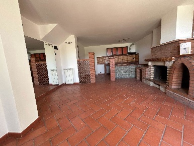 Foto Case indipendenti a Podenzana di 141 m² con 6 locali in affitto