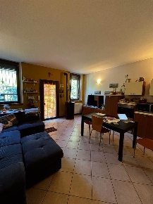 Foto Appartamento a Suzzara di 68 m² con 7 locali in vendita