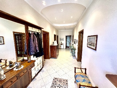 Foto Appartamento a Campi Bisenzio Il Rosi, Limite di 118 m² con 5 locali