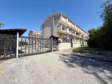 Foto Villa a schiera in Via Borsellino 2, Bellizzi Centro di 200 m²