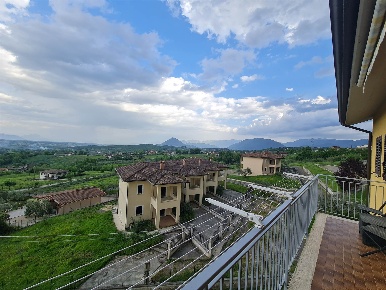 Foto Appartamento a San Giovanni Incarico Centro di 145 m² con 5 locali