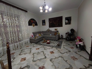 Foto Appartamento a Licata Centro di 190 m² con 6 locali in vendita