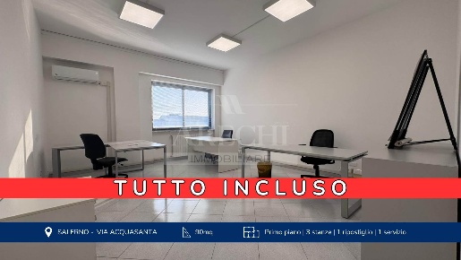 Foto Ufficio a Salerno Zona Industriale - San Leonardo di 90 m² in affitto