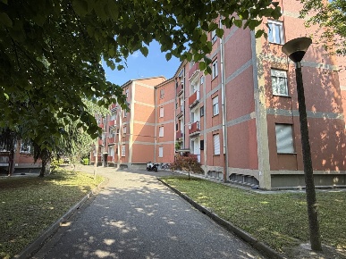 Foto Appartamento in Via Quarto  69, Brugherio Centro di 93 m² con 4 locali