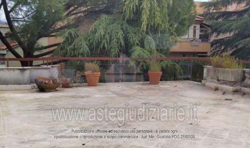 Foto Appartamento in Via Amelia Treves SegrÃ¨, Tivoli Tivoli Alta di 168 m²