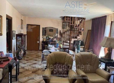 Foto Appartamento in Via Montelucci, Guidonia Montecelio Centro di 153 m²