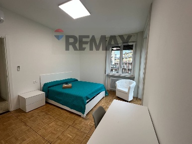 Foto Stanza in VIA PIAVE 1, Varese Centro di 16 m² con 1 locali in affitto