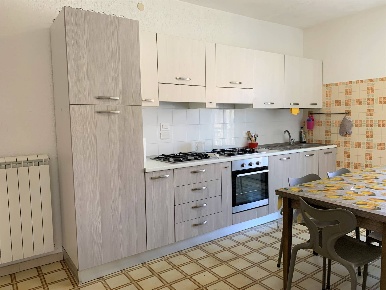 Foto Stanza in via Del Commercio 8, Catanzaro Catanzaro Lido di 160 m²