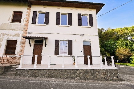 Foto Case semi ndipendenti in Via XXV Aprile 26, Cornate d'Adda di 88 m²