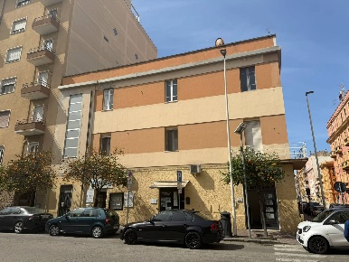 Foto Appartamento in via Pergolesi, Cagliari San Benedetto di 130 m²