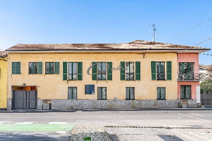Foto Case semi ndipendenti in Via Como, Novedrate Centro di 710 m²