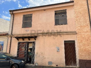Foto Case semi ndipendenti in Via Regina Elena 12, Codrongianos di 87 m²