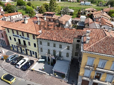 Foto Casa indipendente in Piazza Vittorio Veneto 20 e 21, Cappella Maggiore