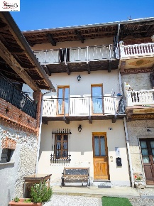 Foto Villa a schiera in Piazza Mazzini 20, Borriana di 180 m² con 5 locali