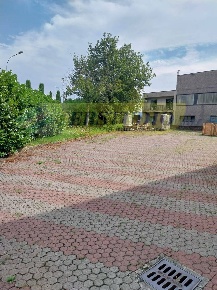 Foto Capannone industriale in Via degli Artigiani 13/15, Bedesco di 850 m²